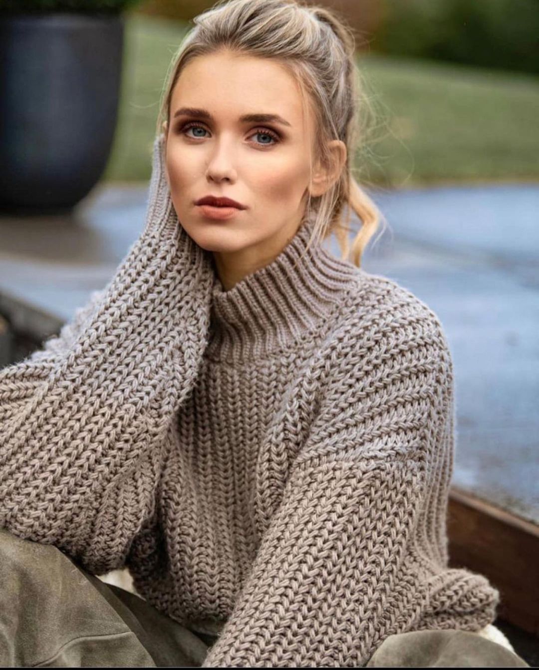 罗伊斯老婆斯嘉丽什么星座,罗伊斯女友斯嘉丽世界杯