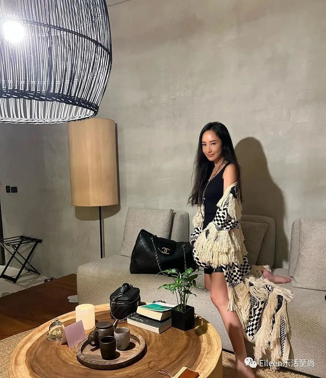 39岁嫁入豪门8亿元豪宅,300亿身家3亿豪宅