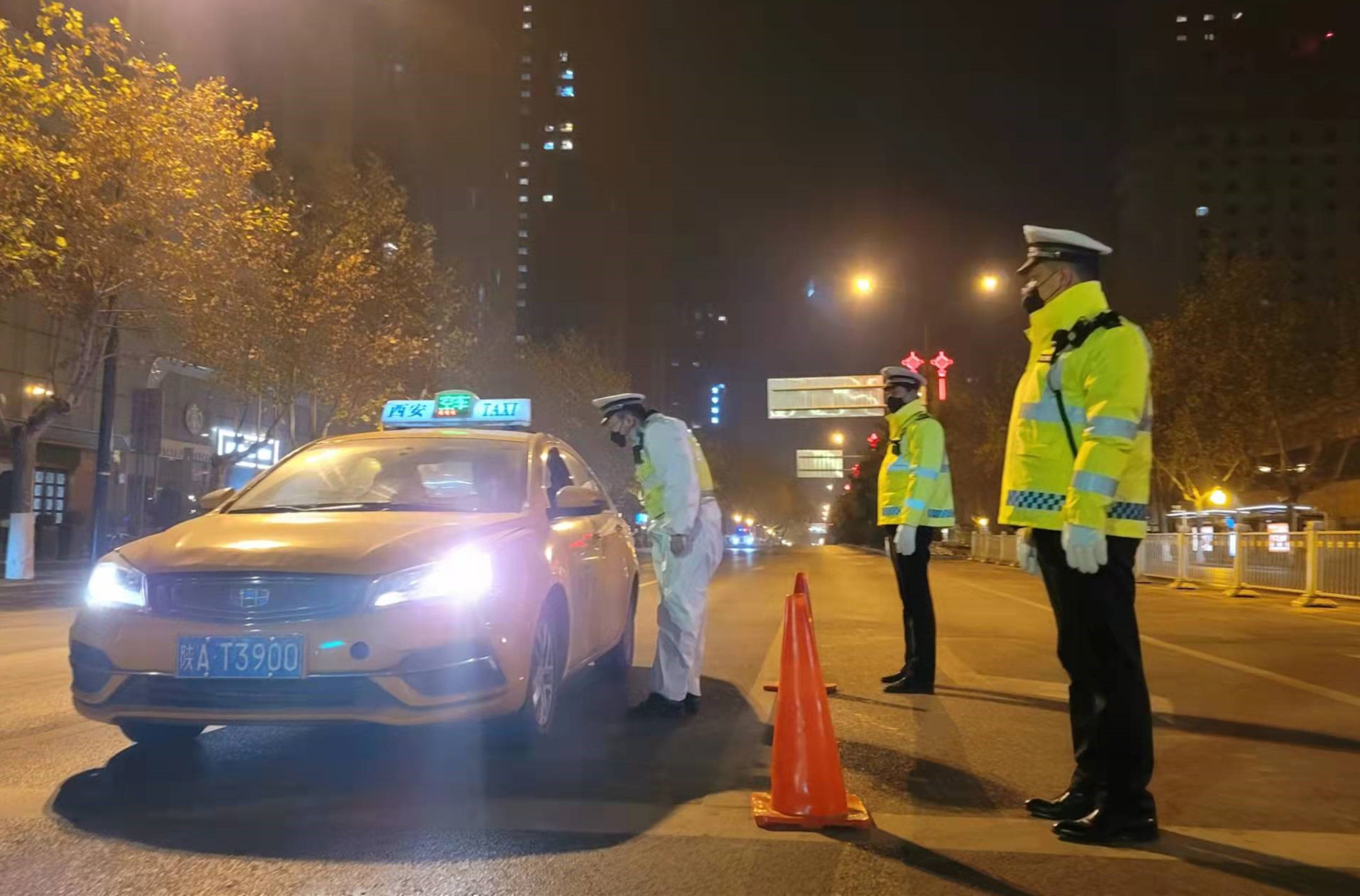 总有一种力量让我泪流满面朗读,有一种力量让我泪流满面作文600字