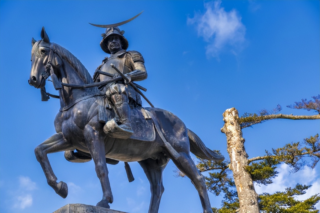 「游戏内外」肉票将军如何成为三国人气王？三国游戏人物演变17