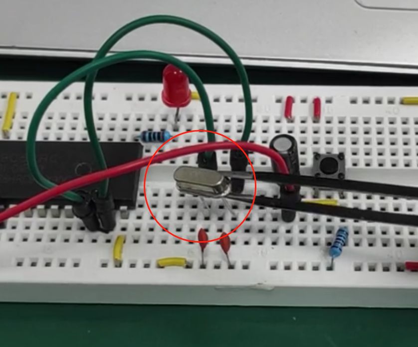 如何自己做单片机教程,单片机最小电路设计