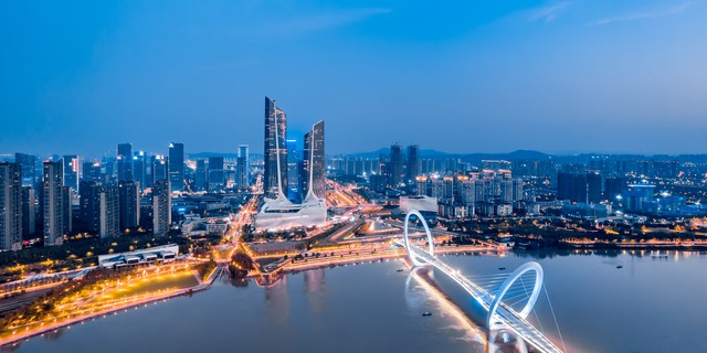 南京央企一个月工资多少,南京央企每月到手15000是什么水平