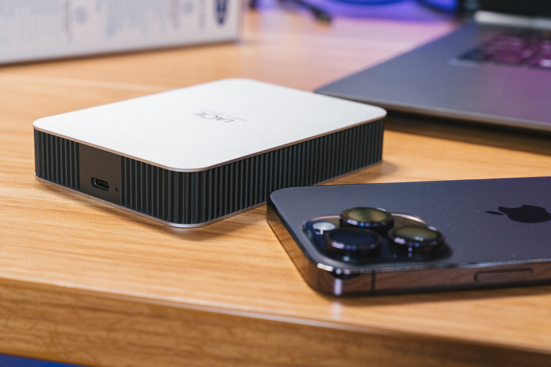 种草的翻包文化，好物实用至上：我的通勤实用主义EDC都有些啥？