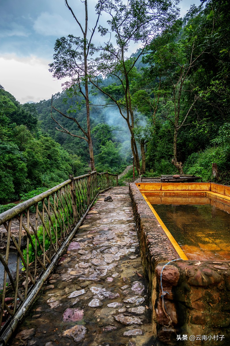 云南古盐井在哪里,诺邓盐井产于哪个地层
