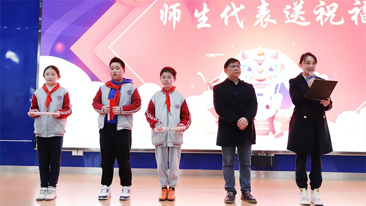 营造学礼、知礼、明礼校风，蓝港外国语学校开学第一课太“讲礼”