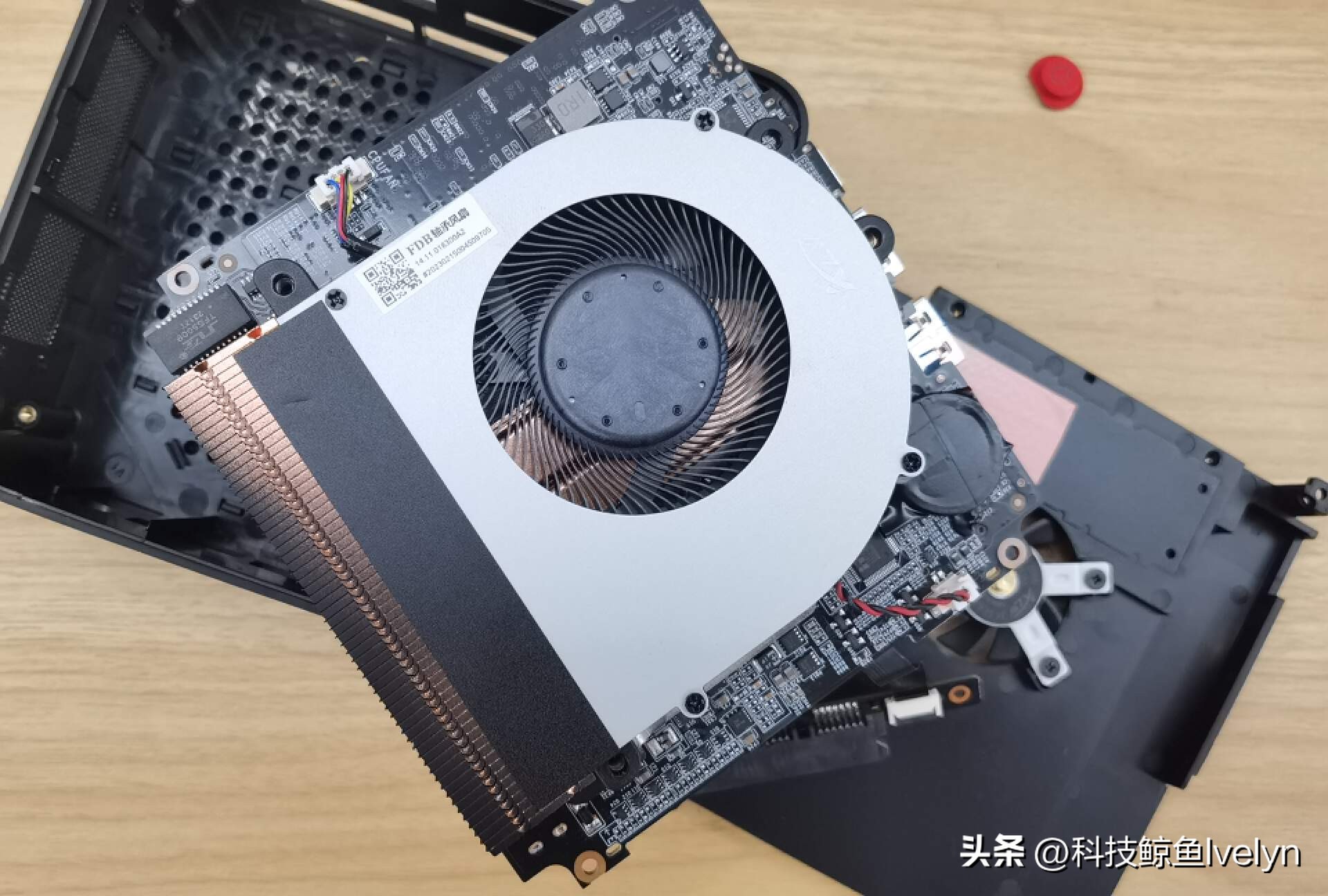 千元迷你主机天花板？零刻SER5MAX深度评测，性能全释放