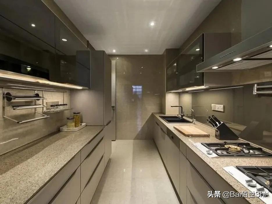 定制衣柜十大名牌有哪些板材,装修衣柜全屋定制哪家好