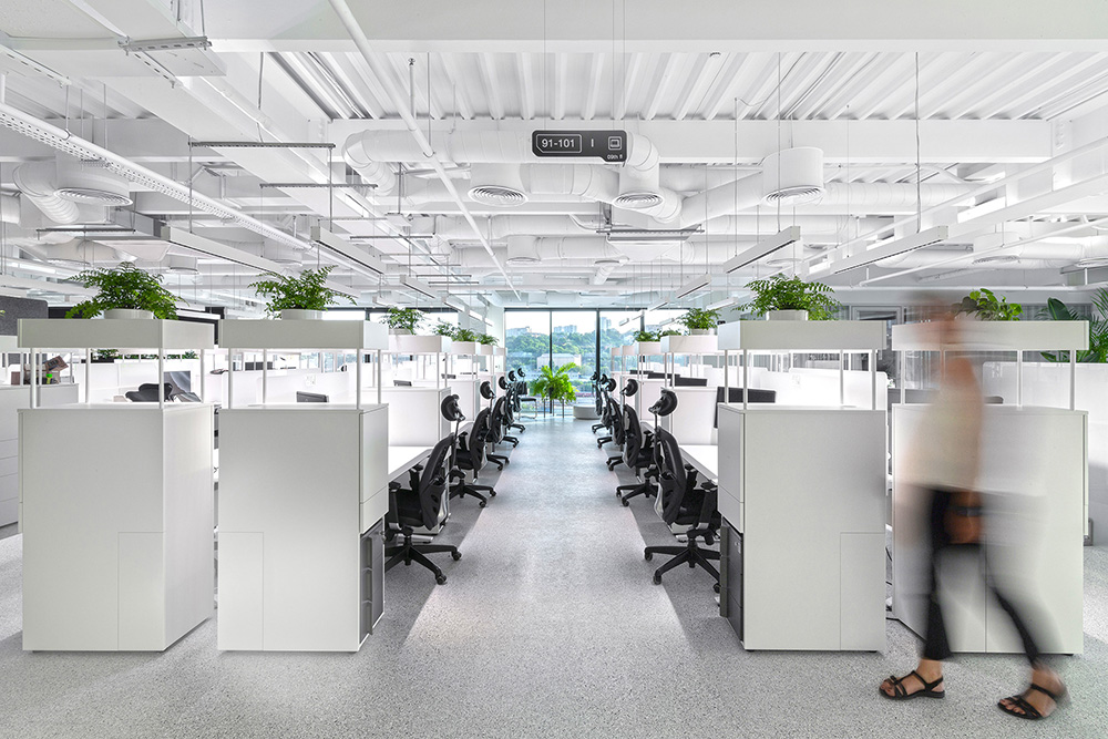 自由畅想云科技公司SQUAD基辅总部大楼设计欣赏