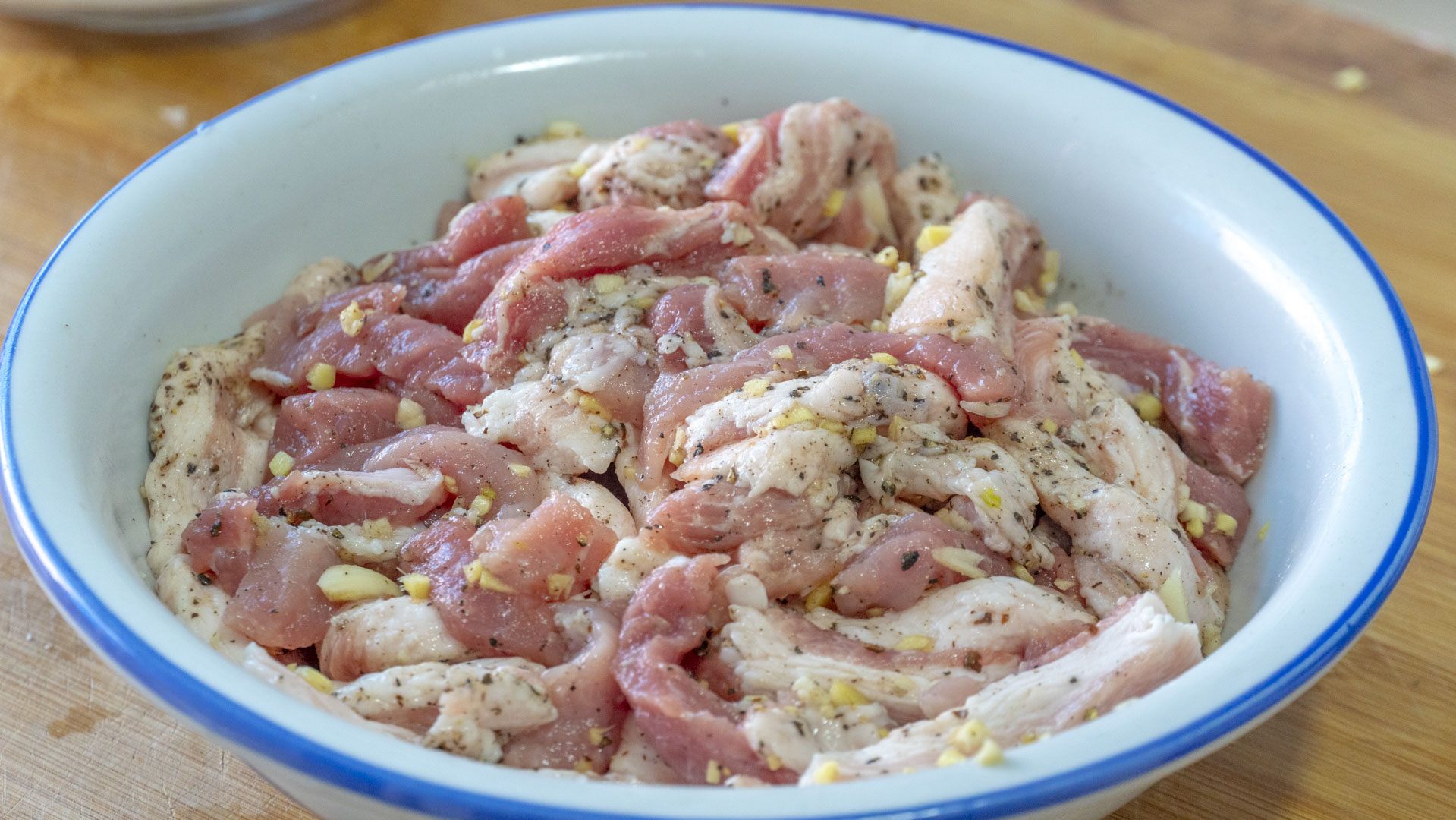 适合街边的小吃项目,今年最赚钱的街边小吃