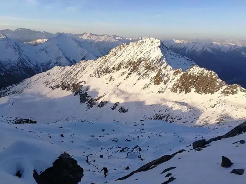 雪后初晴古诗怎么写,雪后初晴古诗词