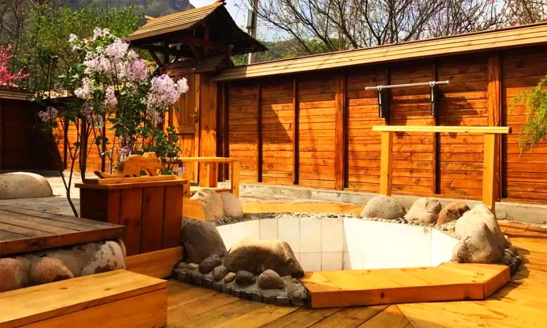 北京滑雪场推荐云居滑雪场,云居滑雪场和石京龙滑雪场哪个好