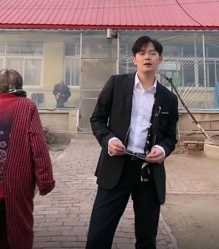 鍘傝姳杞﹂棿璺宠垶璧扮孩鍚哥矇鐧句竾,鍘傝姳鍚哥矇鐧句竾鐧讳笂澶