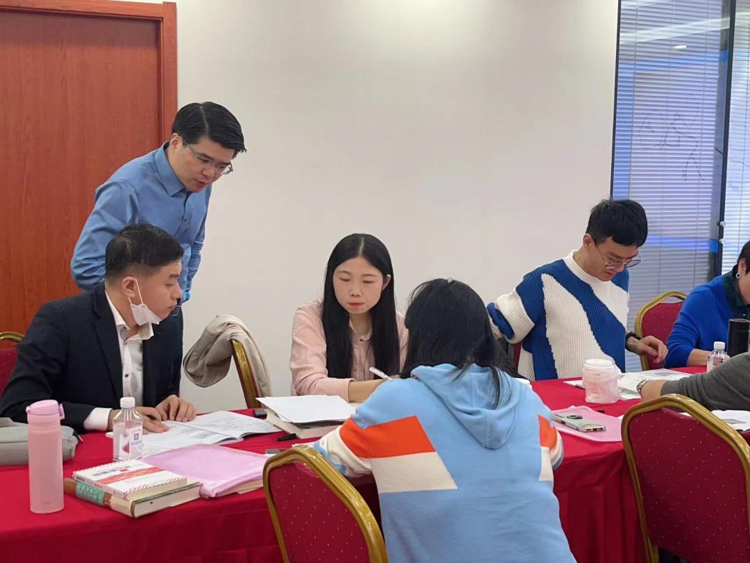 严虎博士“绘画疗法”初中级课程培训(武汉班)圆满结束