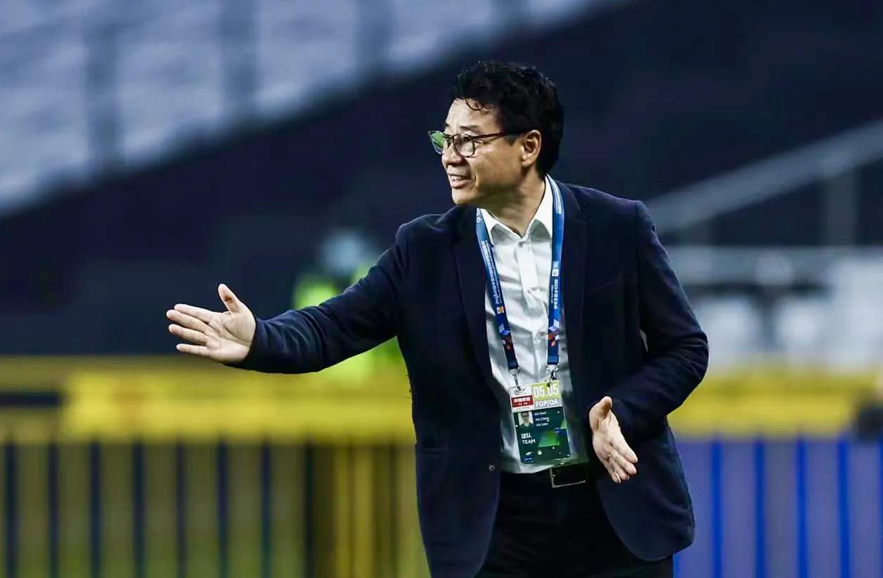 中超成都蓉城赛后发布会徐正源,成都蓉城vs上海申花冲突