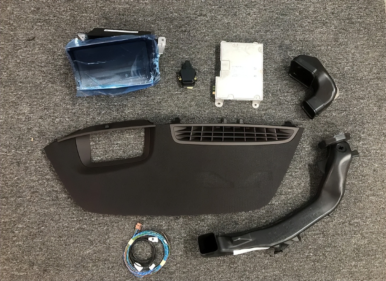 新款奔驰e的抬头显示效果,奔驰e改装s级抬头显示