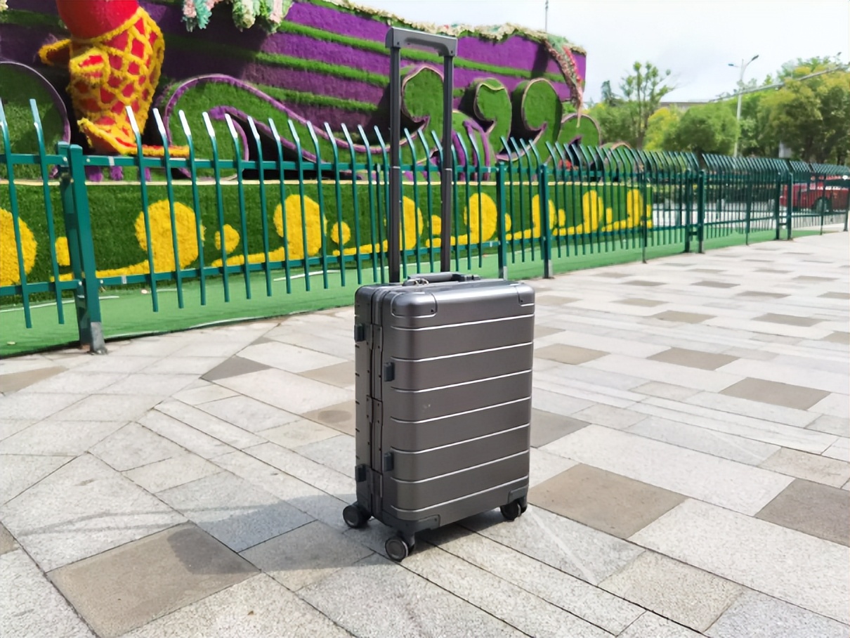 小米铝合金旅行箱评测,小米金属旅行箱2
