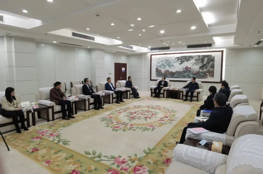 开源网安总经理受到十堰市政府领导会见,探讨软件供应链安全生态