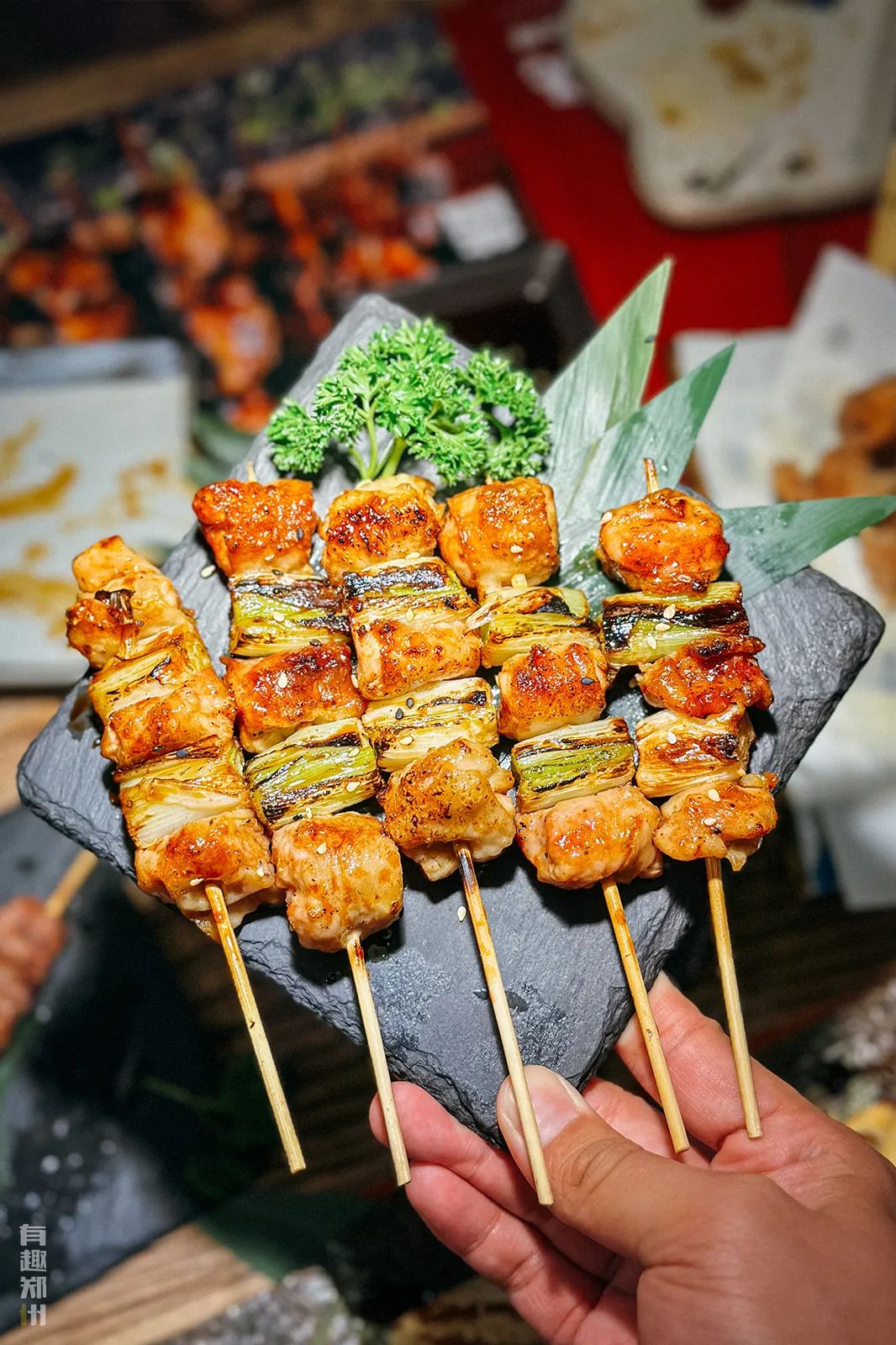 关于烧烤的故事，在郑州「大红玩子」的烟火气中延续