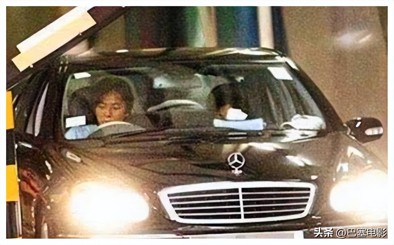 目前郑伊健靠什么生活,郑伊健低调笑谈婚后生活