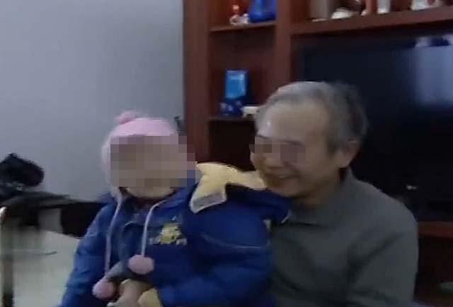 56岁高龄产妇生龙凤胎现在怎样,北京69岁高龄产妇生下双胞胎