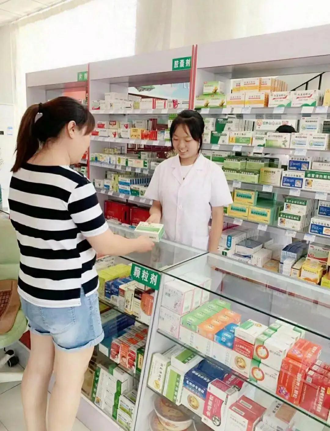 朋友的老婆上月50岁退休感觉很傍徨，想找活来做我提出三点建议