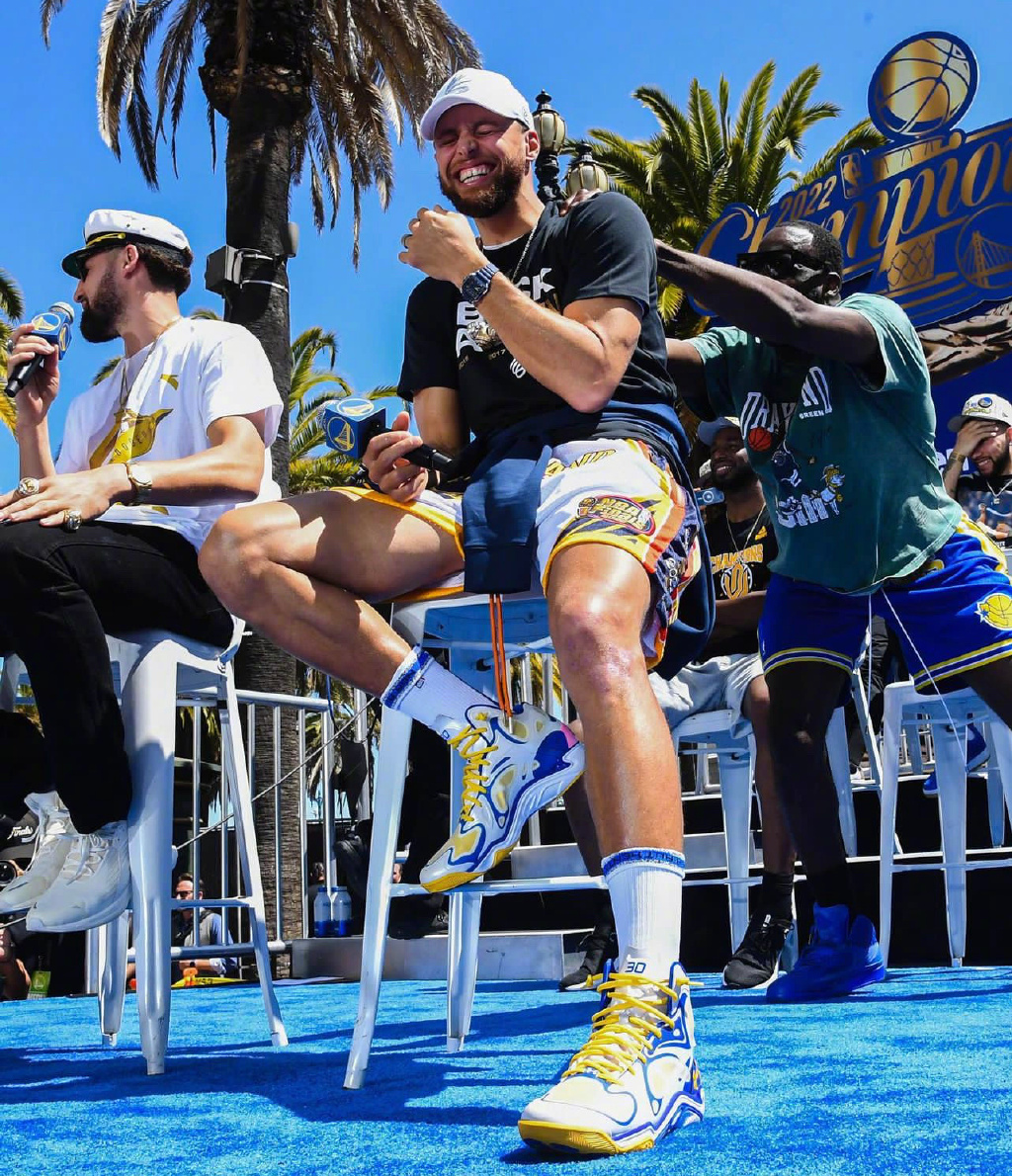 维金斯和汤普森最强nba,全明星直播维金斯