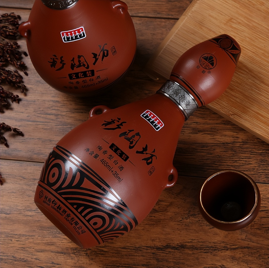 53度飞天茅台出口和内销版行情,2001年飞天茅台内销和出口的区别