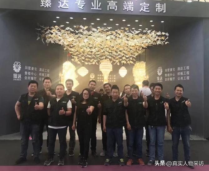 90后女孩放弃工作摆地摊月入9万,浙江女孩辞职摆地摊月入9万