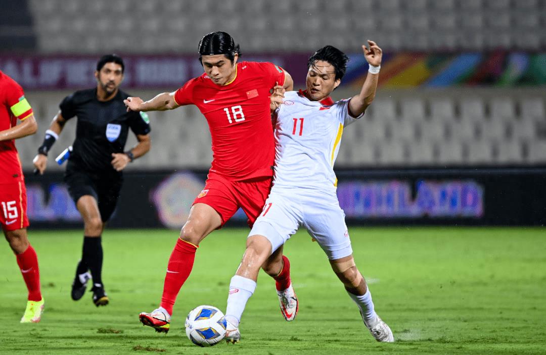 扬科维奇谈国足三场零进球,扬科维奇国足逆转反应