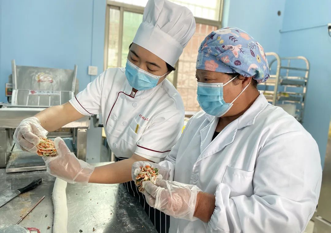 杭州临安：“虹心馒头”销往全国各地，足不出户走上致富路