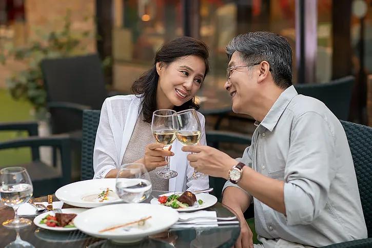 肠胃镜查到有小息肉需要切除吗,做胃肠镜发现有息肉是否直接取出