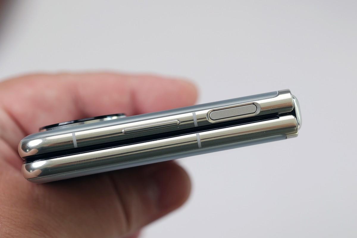 荣耀折叠屏magicvs天青色,荣耀折叠屏magicvs主打颜色