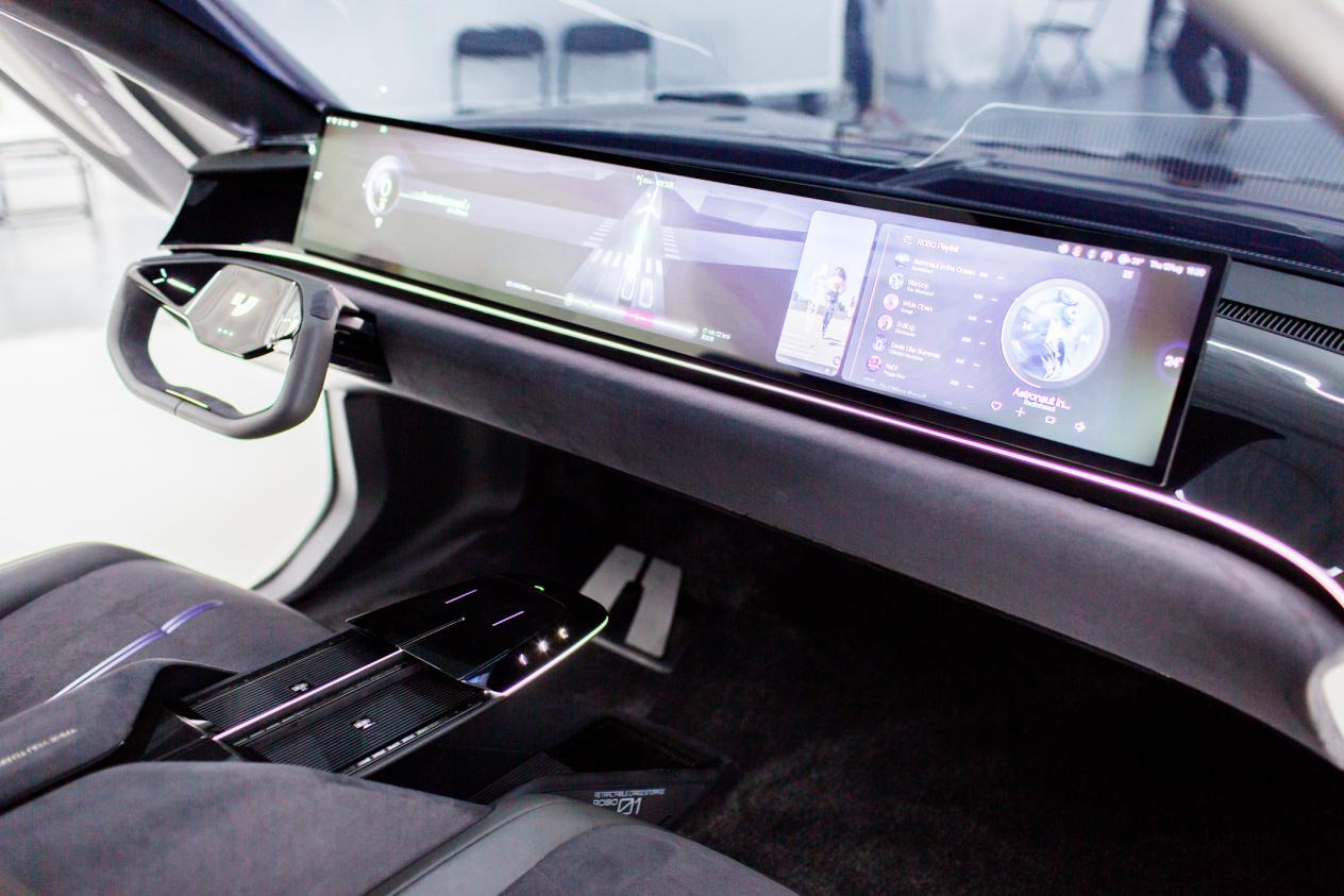 百度旗下第一款车来了！静态体验集度ROBO-01概念车