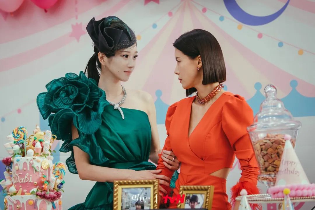 这才是大女主该有的气场,韩剧珠宝搭配