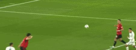 滕哈赫带领曼联夺欧冠,曼联获胜后滕哈赫激动爆粗