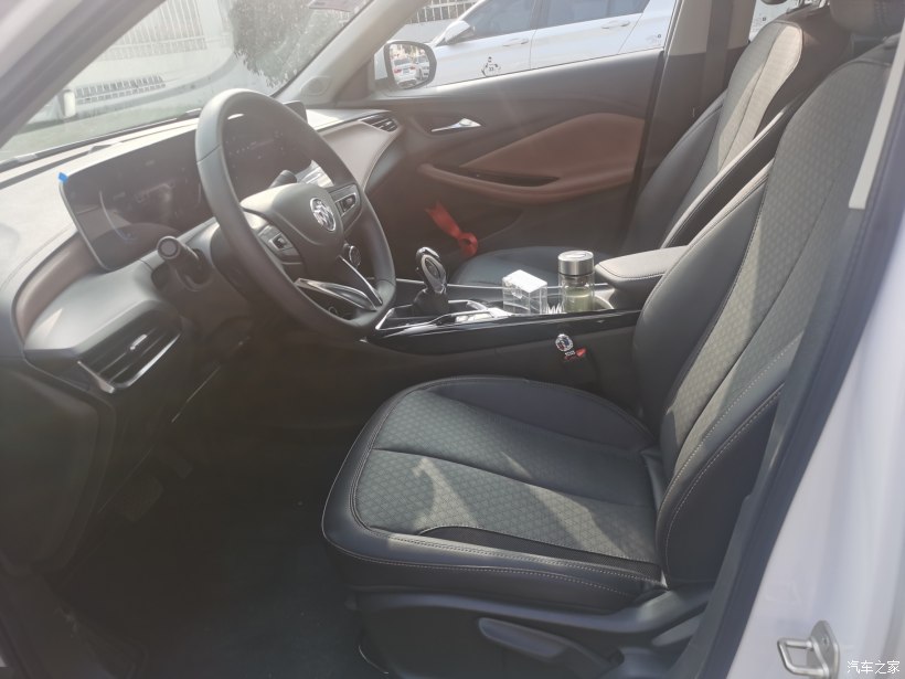 别克威朗pro送的赠品,威朗pro八件套