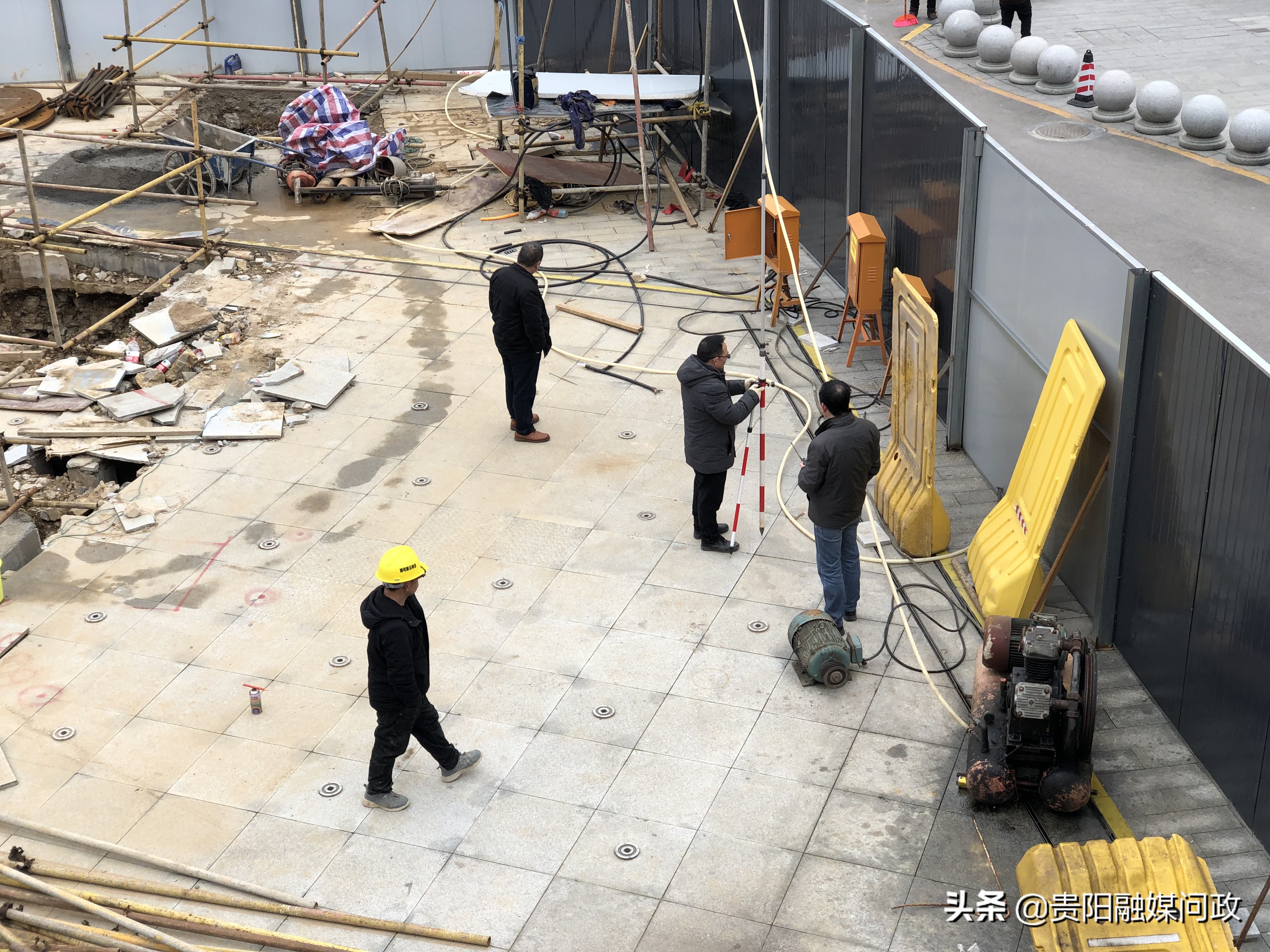 少绕弯路！观山湖宜家印象城旁这座人行天桥，预计今年国庆节前投用！｜融媒问政