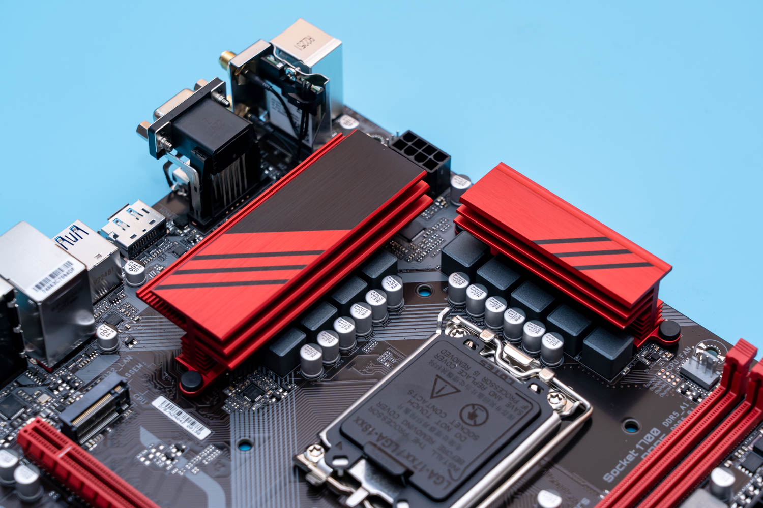 技嘉b760m魔鹰wifi,技嘉b760m魔鹰wifi版几项供电