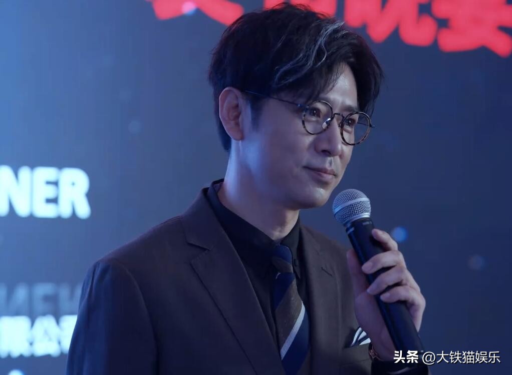 李立群有几个儿女,李立群儿女神似梅艳芳