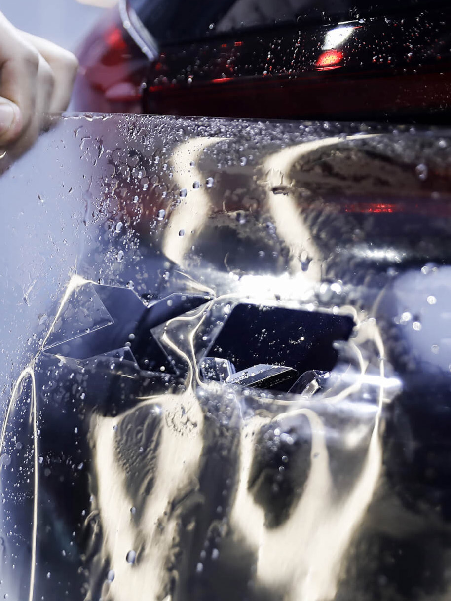 隐形车衣机器裁膜和人工哪个好,隐形车衣裁膜机如何裁膜