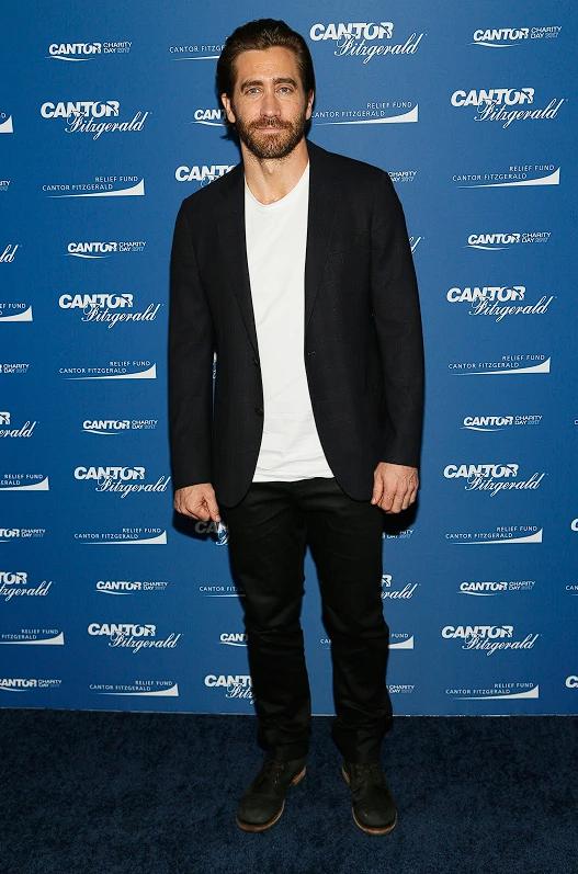 为什么明星脸上就没有胡子啊,为什么明星的脸上一点胡子也没有