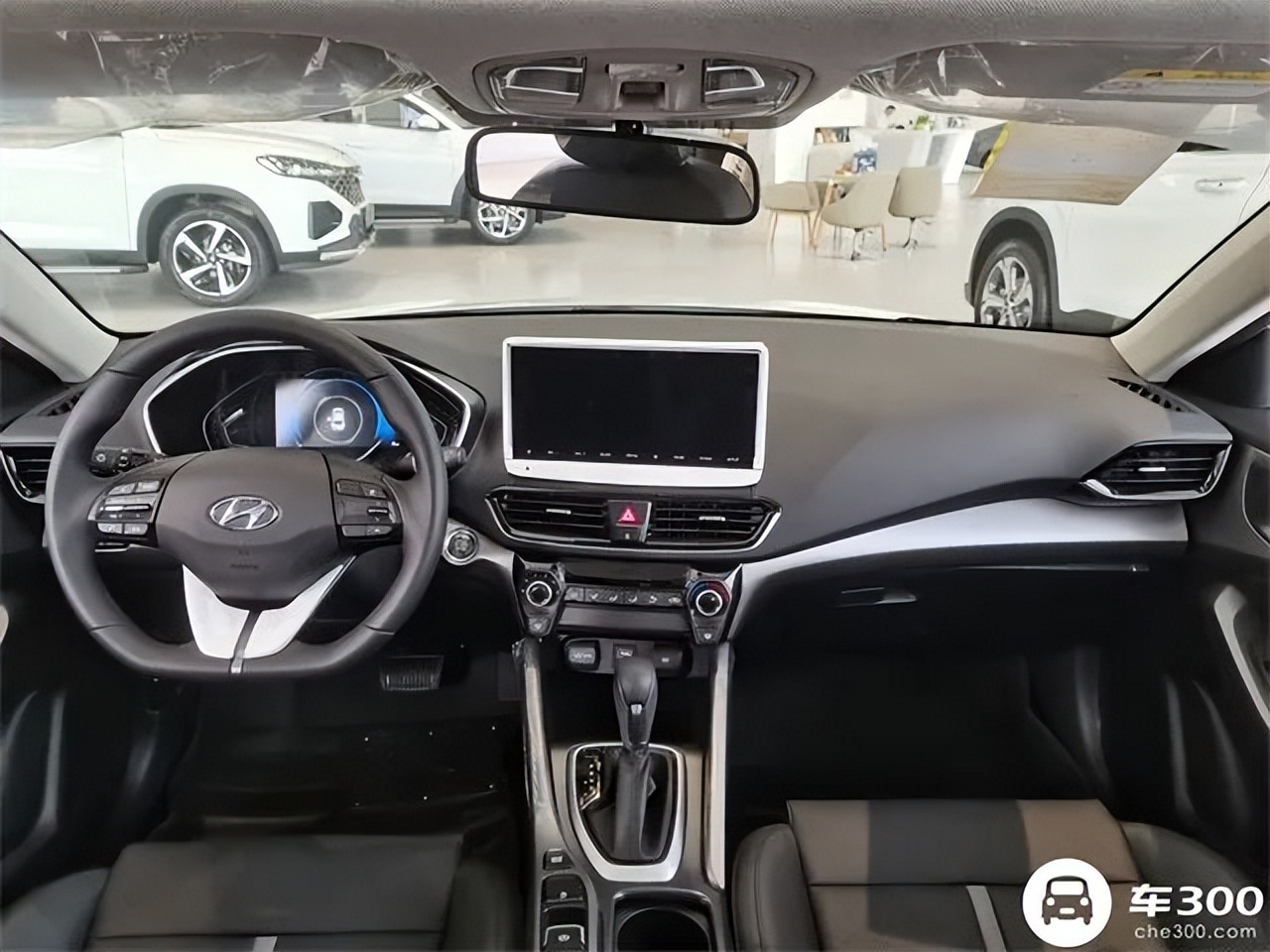 车300：入门就有190匹，月销量从2万跌至7辆，思域终结者不行了？