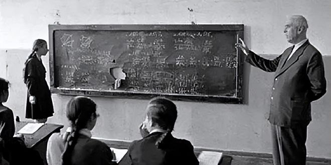 俄国数学天才称平行线可以相交,俄国数学家谈平行线相交