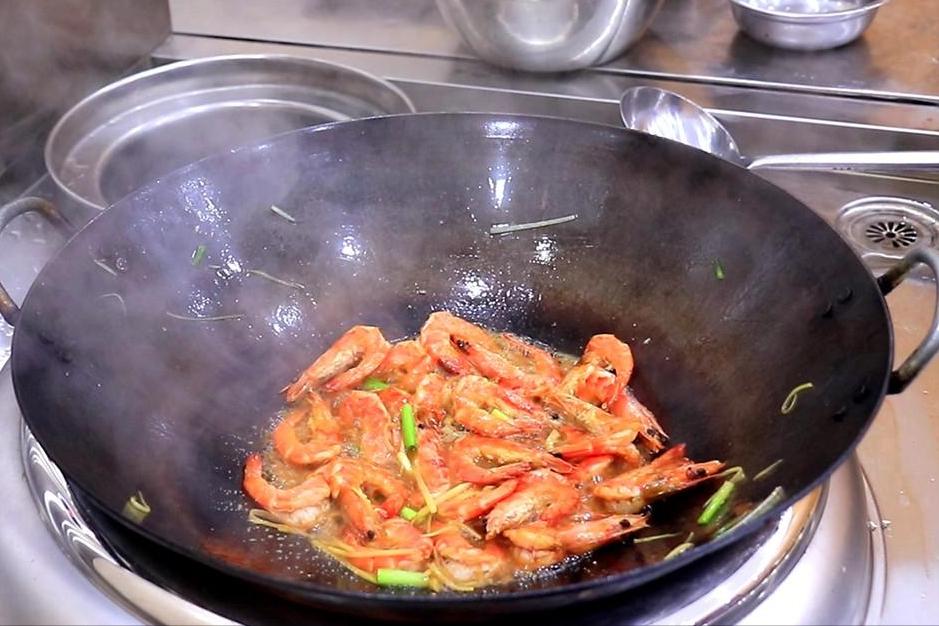 8月15中秋家宴吃什么，这8道硬菜端上桌，营养美味，全家抢着吃