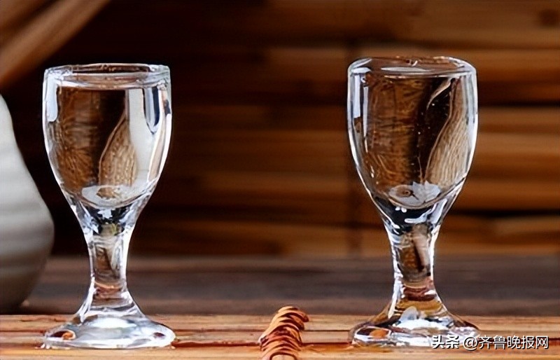 10782一定是纯粮食酒吗,如何在瓶子上确认是纯粮食酒