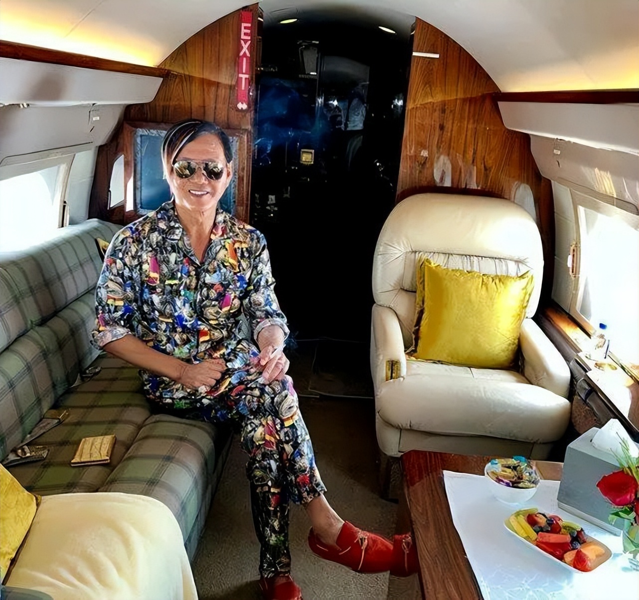 澳门新赌王洪永时老家,洪永时与劳斯莱斯老板