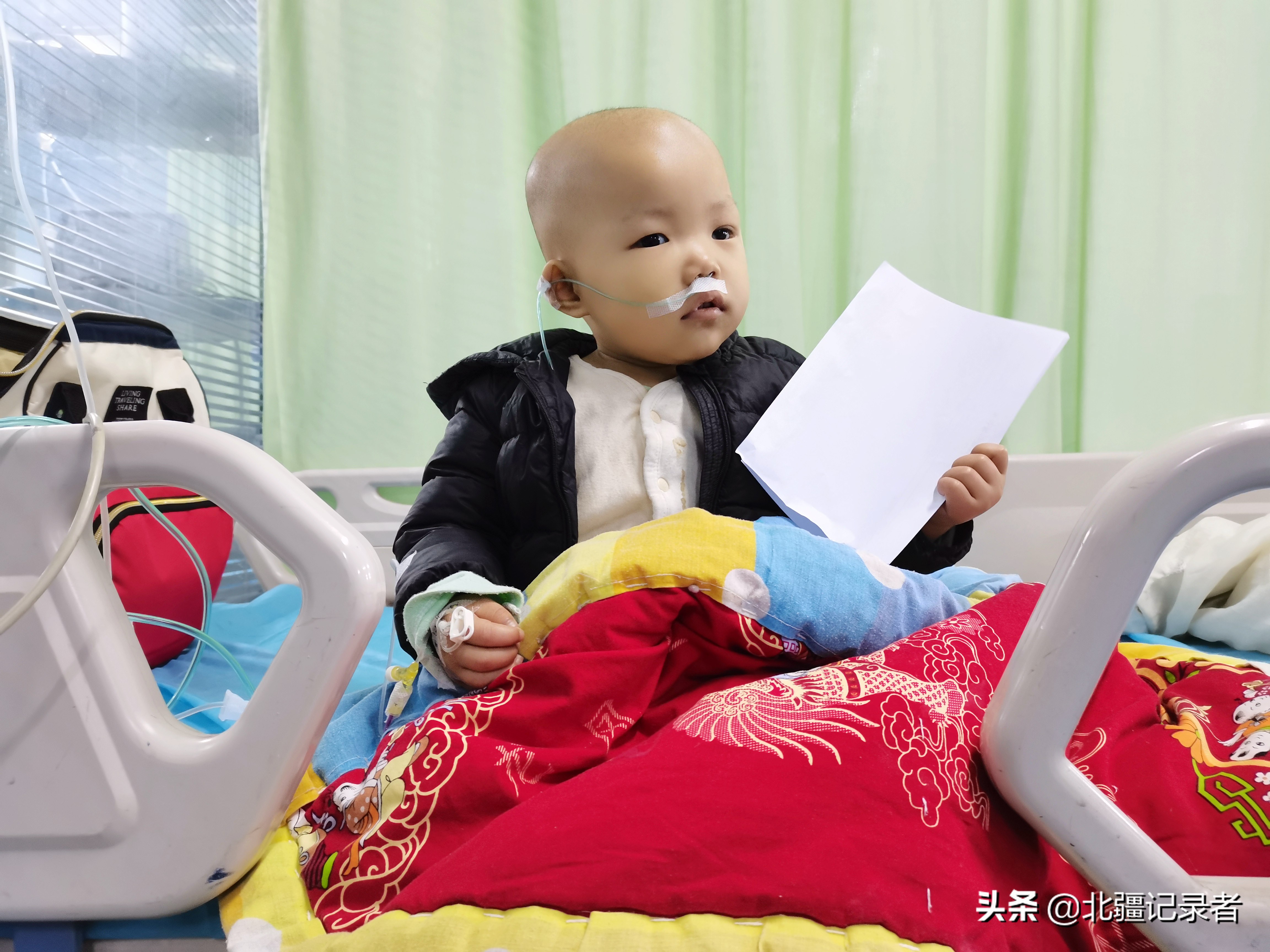 呆萌可爱的小女婴,一岁女婴可爱