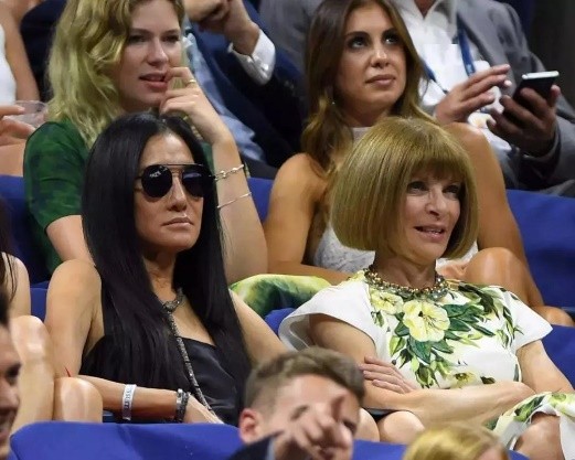 王薇薇个人资料身价,王薇薇身价40亿还保持少女身材