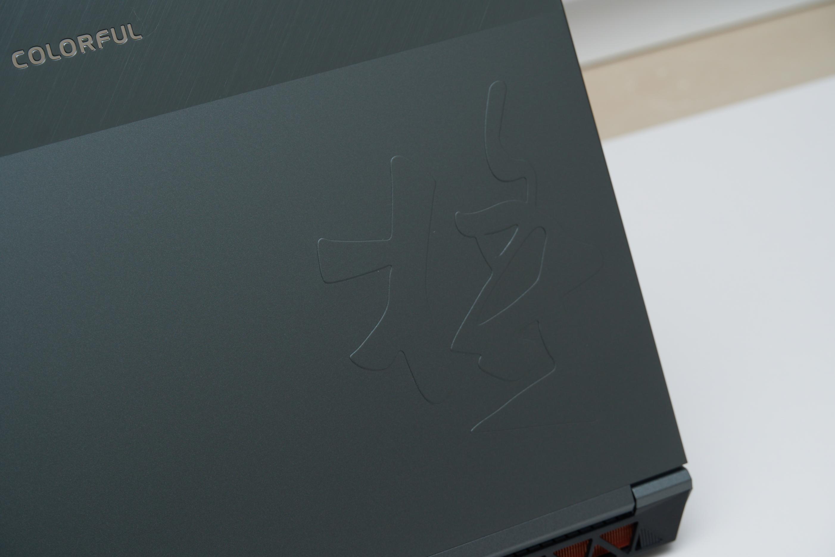 七彩虹将星x15xs,intel超核心显卡750评测