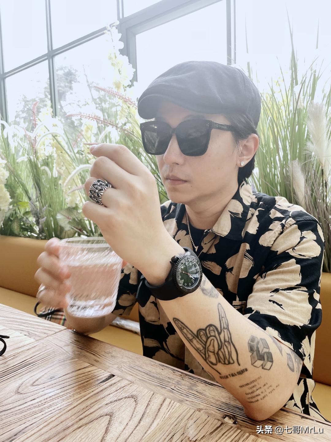 男人戒指：权力有多大，我就有多美